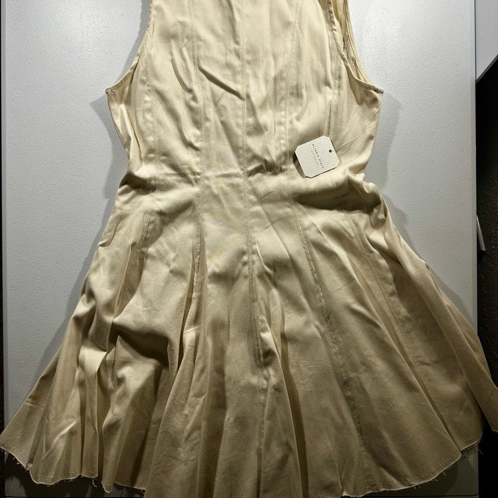 Elegant Cream Sleeveless Dress